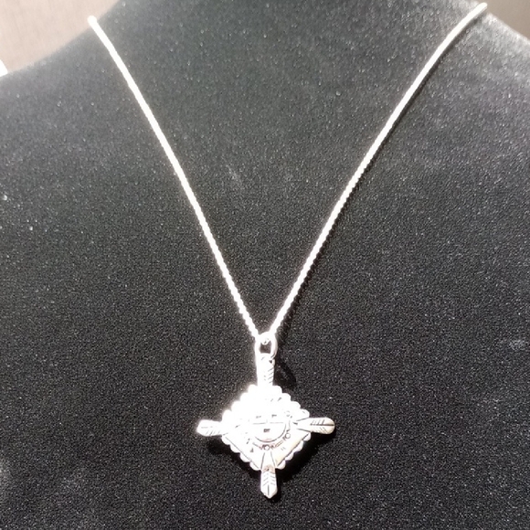 Native American Sterling Silver Sunface Zia Pendant Necklace - Picture 4 of 15